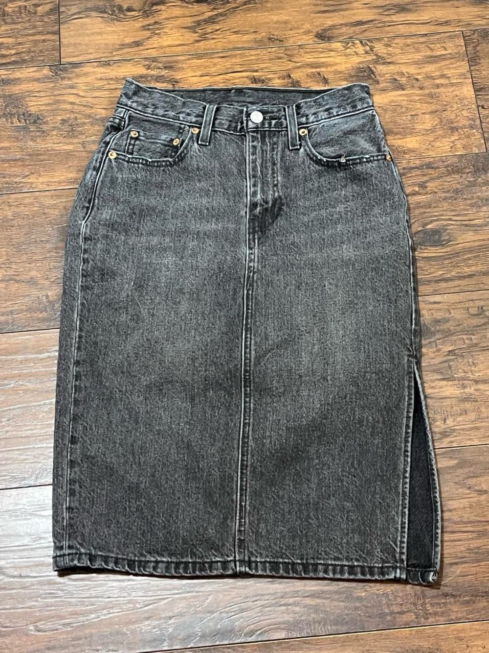 Levi's High-Rise Black Washed Denim Pencil Skirt